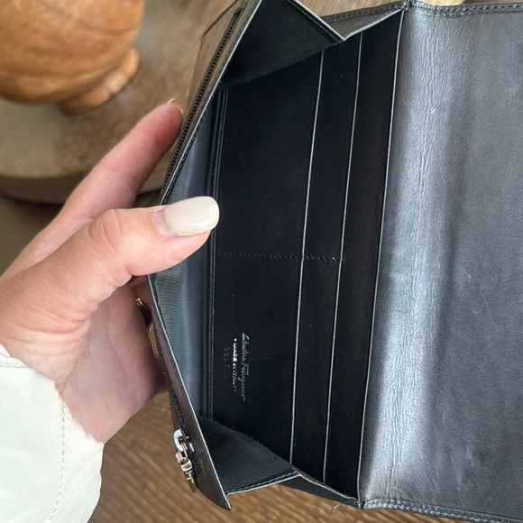 Salvatore Ferragamo Black Leather Wallet - Picture 9 of 11
